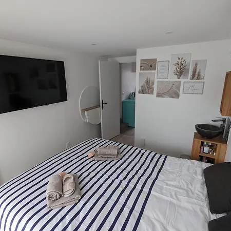 Guest house Cosy, Aux Portes De Paris - Recharge Vehicule Electrique Argenteuil