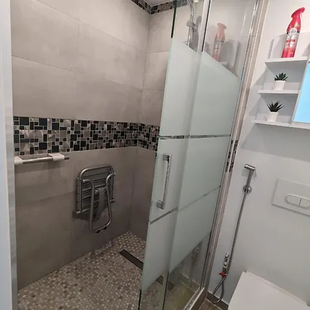 Cosy, Aux Portes De Paris - Recharge Vehicule Electrique Guest house Argenteuil