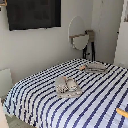 Cosy, Aux Portes De Paris - Recharge Vehicule Electrique Guest house *