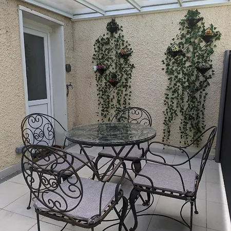 Guest house Cosy, Aux Portes De Paris - Recharge Vehicule Electrique Argenteuil